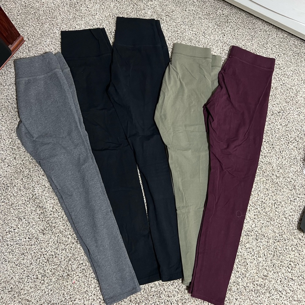 5 pairs of cotton Aerie leggings